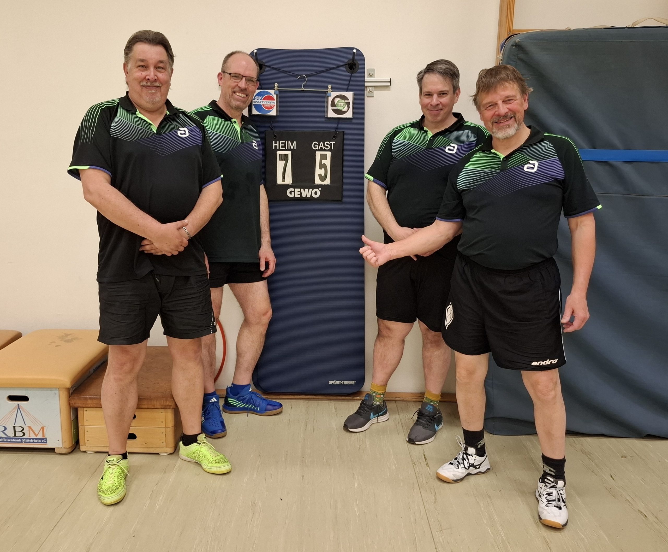 Tischtennis-Freizeitmannschaft ungeschlagen in der Rückrunde